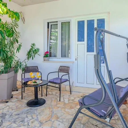 Barbara 3 By Guide Apartment Tribalj