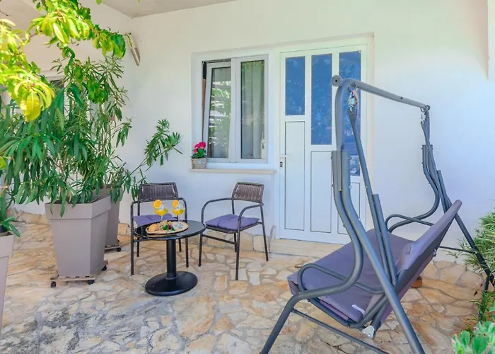 Barbara 3 By Guide Apartman Tribalj