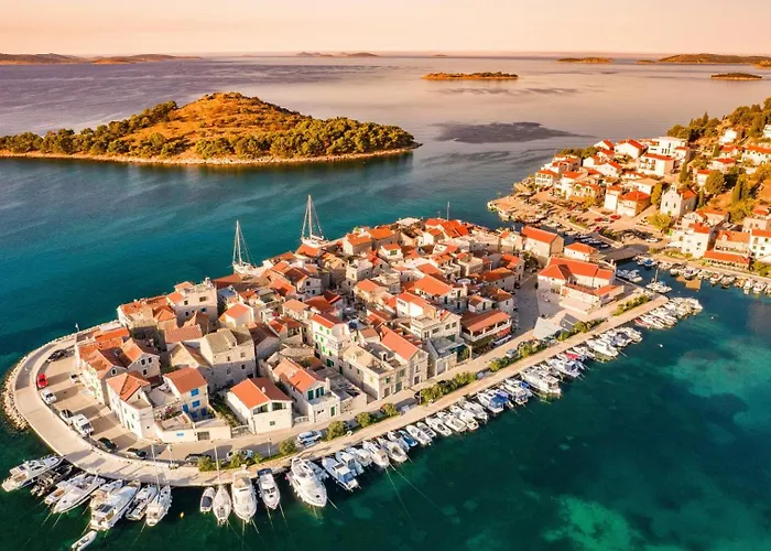 Barbara 3 By Guide Apartment *